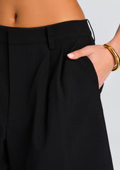 Elara Short
