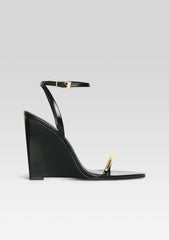 Nola Wedge